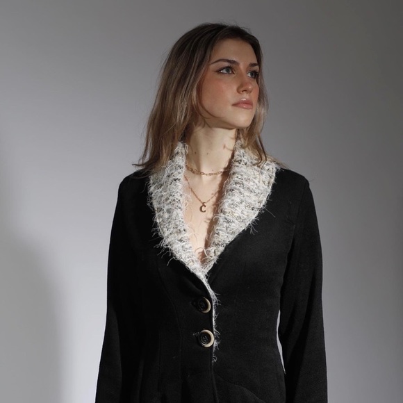 Hey Im Caidin! Im a student investigative journalist in NYC:) - Picture 4 of 8